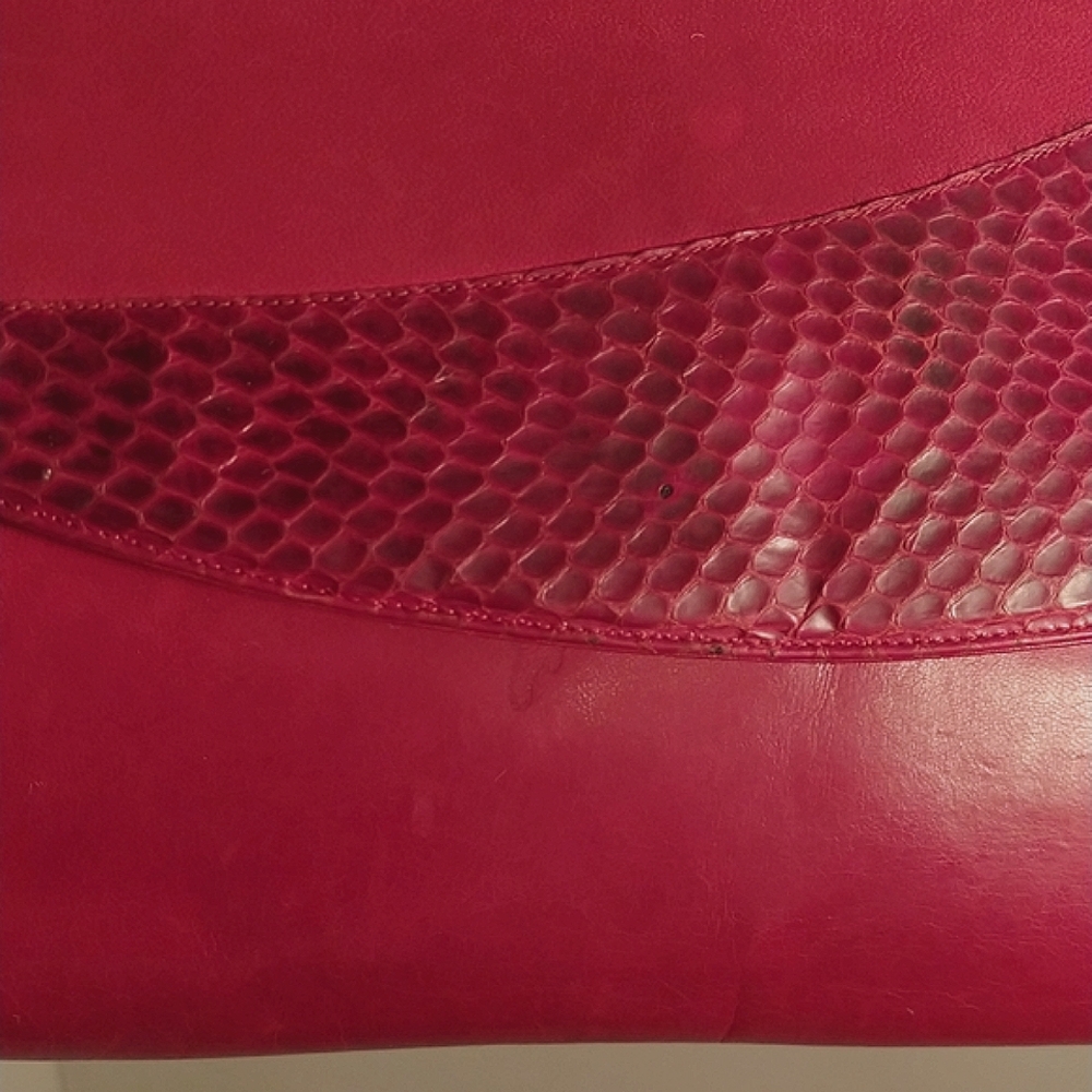" VINTAGE" red leather clutch - Picture 9 of 9